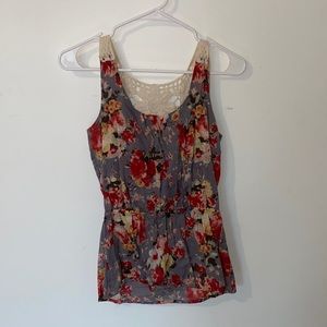 Size small but fits medium